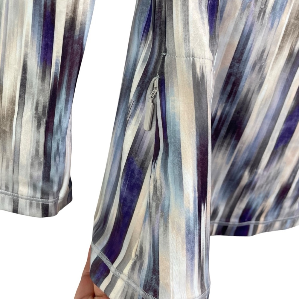 NWT Athleta North Point Rashguard Grey Abstract - Picture 4 of 4